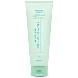#OOTD Heartleaf BHA Tea Tree Deep Pore Foaming Facial Cleanser 200ml / 6.76 oz